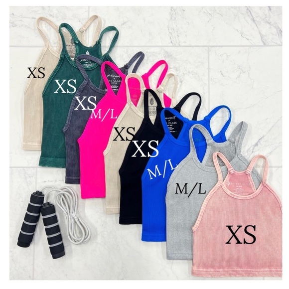 🔴 JUST IN 🔴 Free People Happiness Runs Crop Tops Size M/L & Hot Shot Pants NWT - Picture 13 of 15